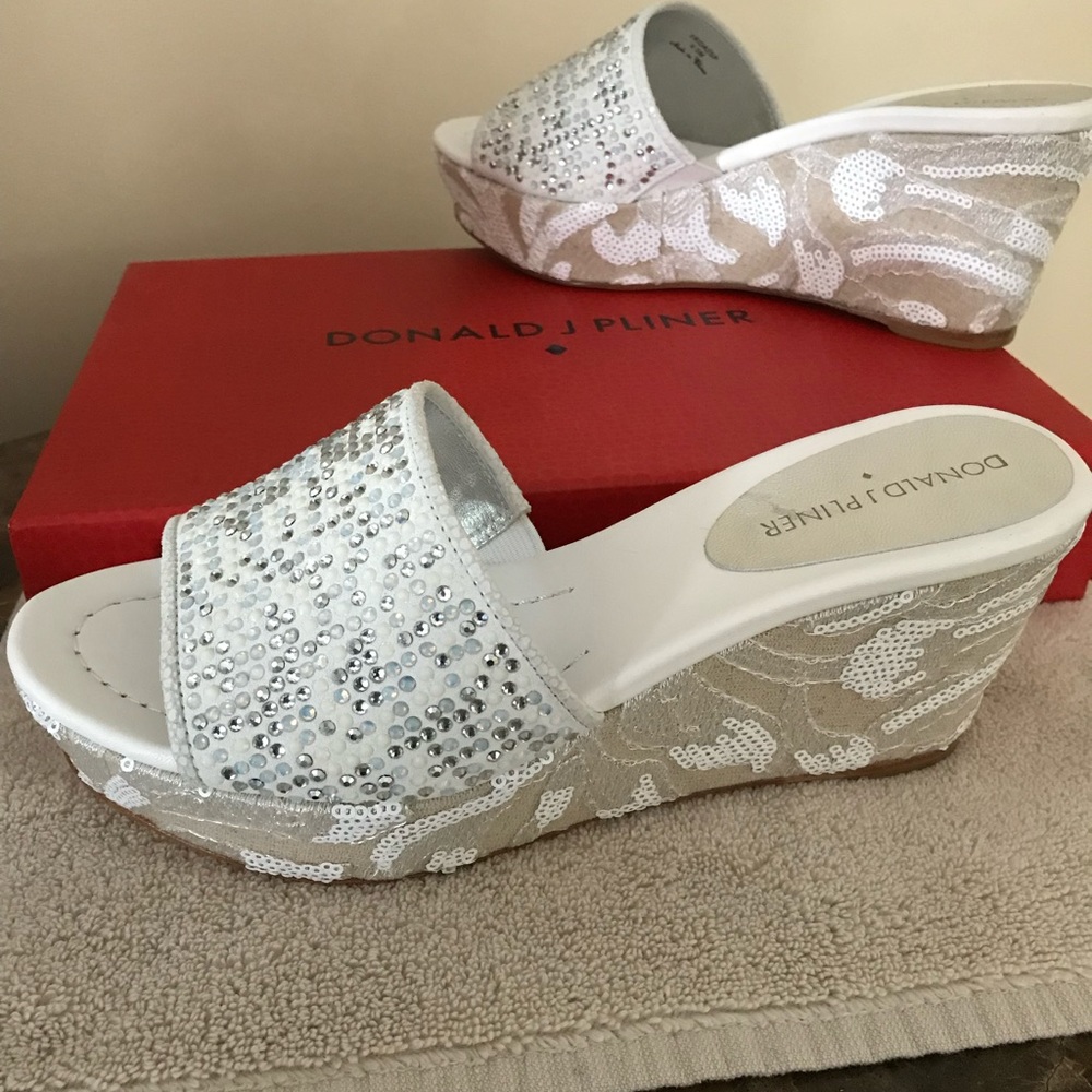 Pliner white wedge sandals